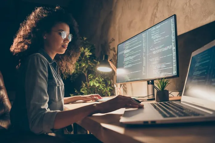 https://www.xeosoftware.com/custom-database-software-development/